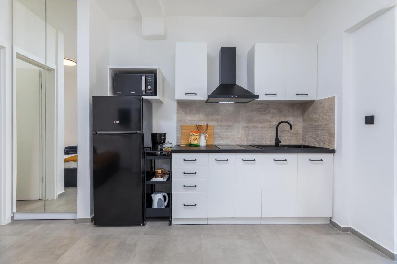 3 Minutes From The Beach: Lovely Studio Apartment Pula Zewnętrze zdjęcie